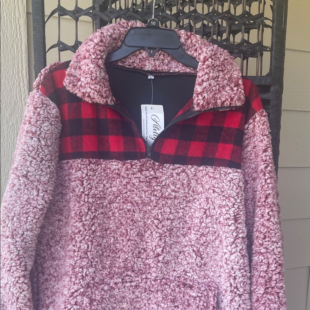 Plaid and Sherpa Women's Sweater‎